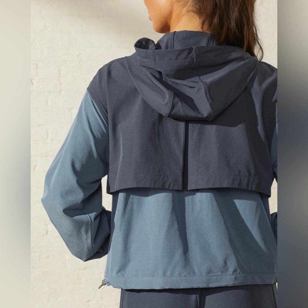 Two-Tone Blue Windbreaker Jacket - Picture 2 of 6